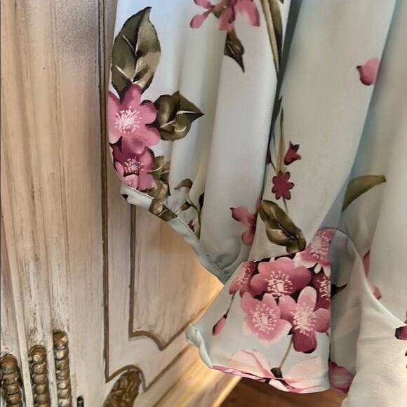 Peach Love California Light Blue Floral Romper - Picture 5 of 10